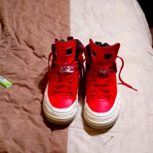 Red and White Jordan Spikz!!! GUC